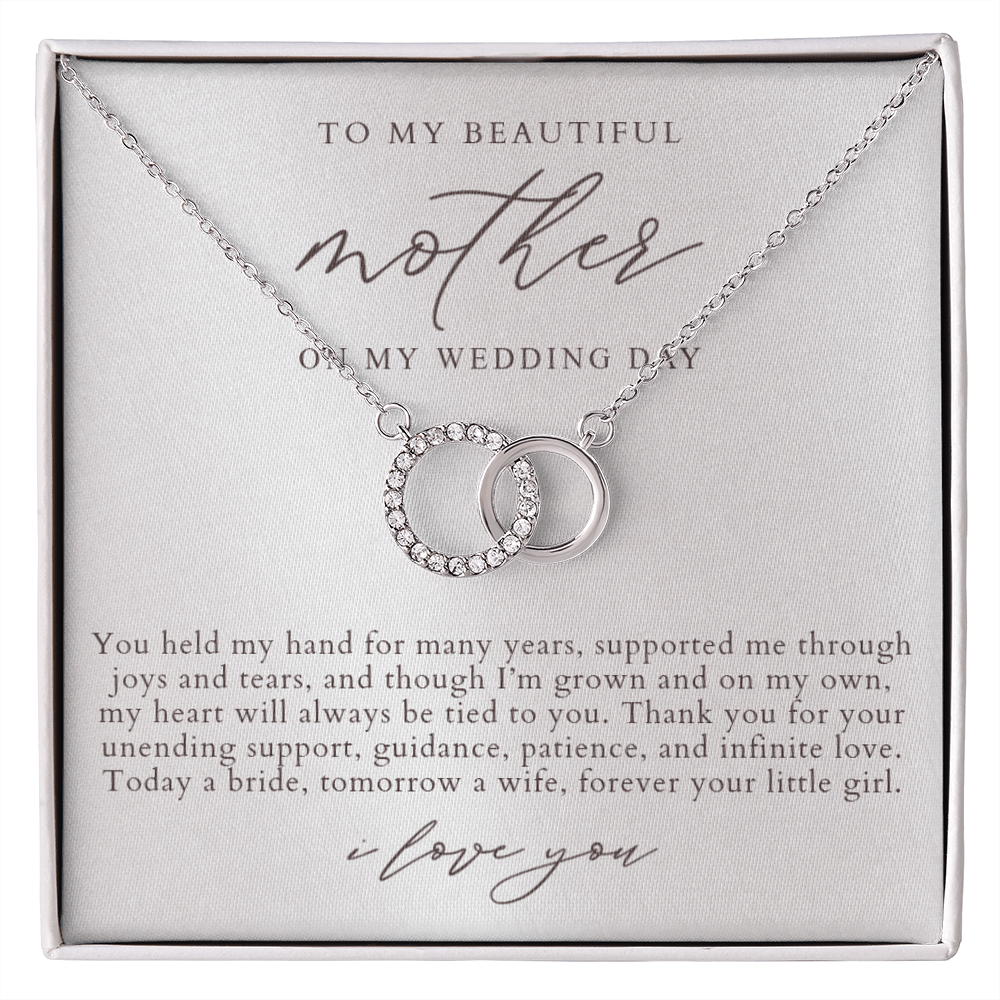 Mother Of The Bride Interlocking Circles Necklace | Elegant Pearlescence