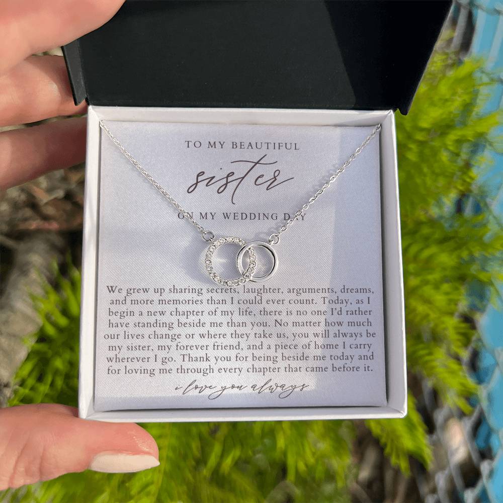 Sister Wedding Day Interlocking Circles Necklace | Elegant Pearlescence