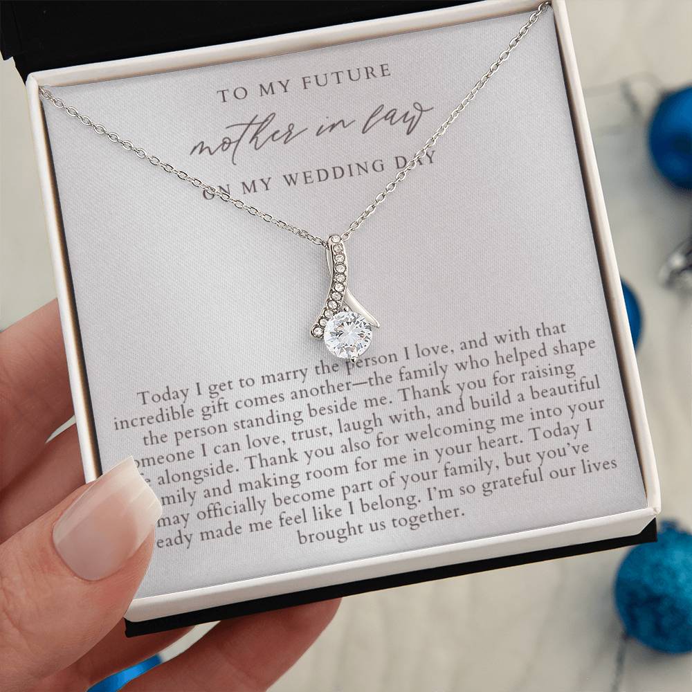 Future Mother In Law Necklace | Elegant Pearlescence