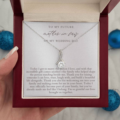 Future Mother In Law Necklace | Elegant Pearlescence