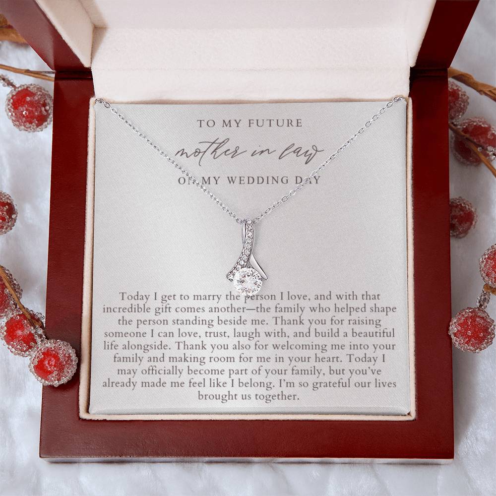 Future Mother In Law Necklace | Elegant Pearlescence