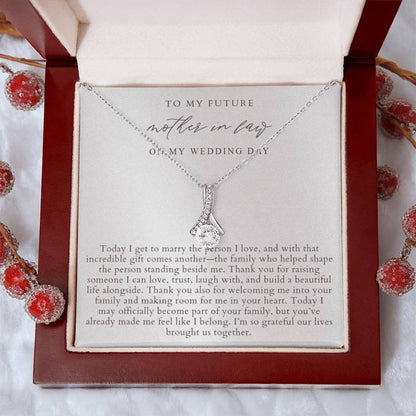 Future Mother In Law Necklace | Elegant Pearlescence