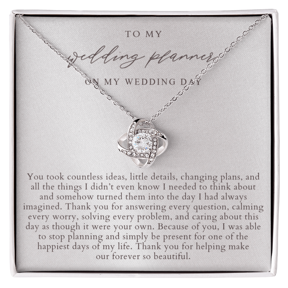 Wedding Planner Necklace | Elegant Pearlescence