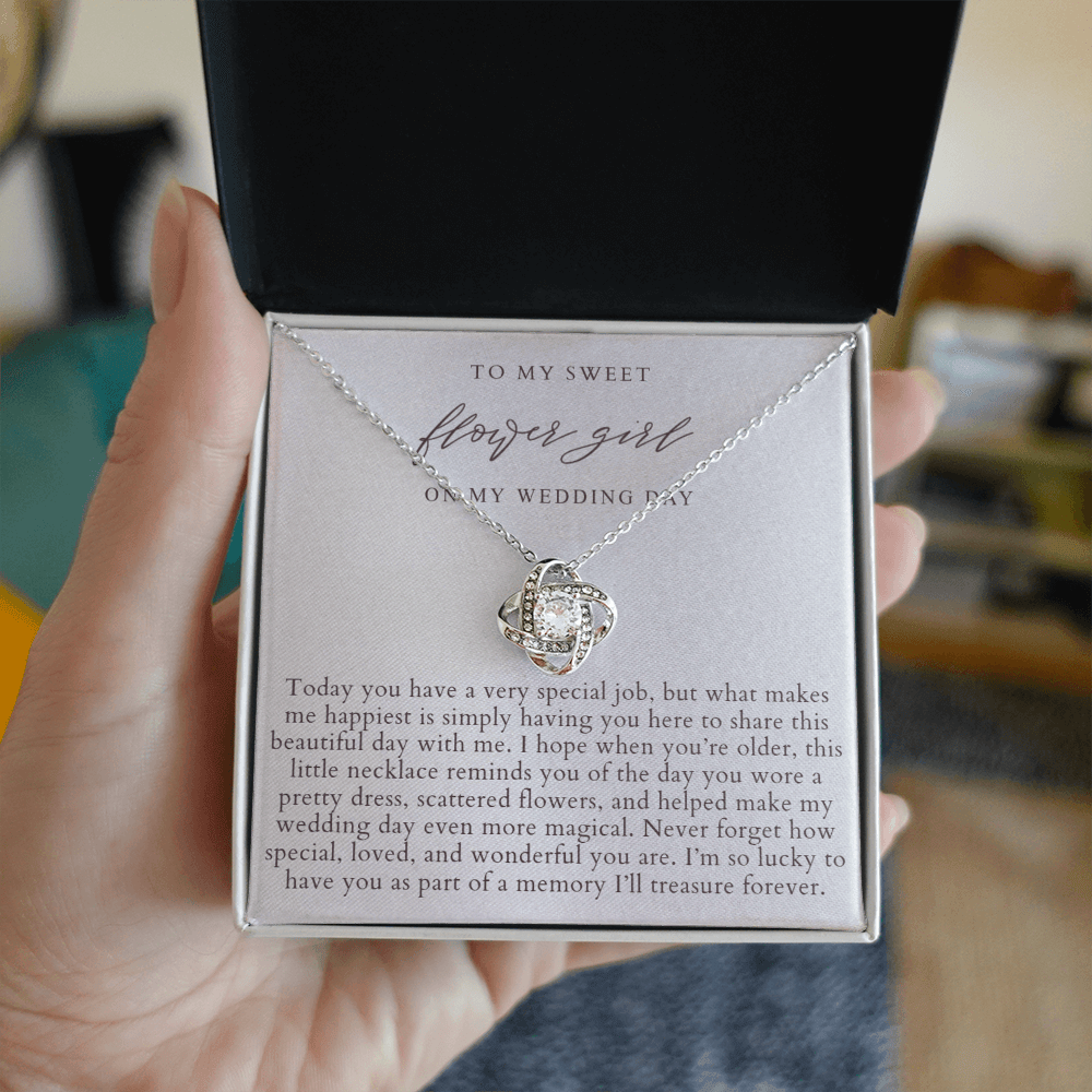 Flower Girl Necklace | Elegant Pearlescence